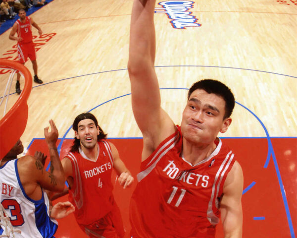Yao Ming: A Giant's Path to Glory