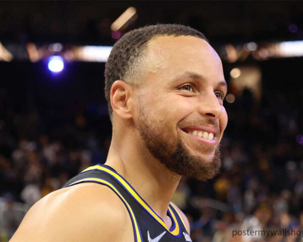 Stephen Curry: A Masterful Maestro Basketball Court