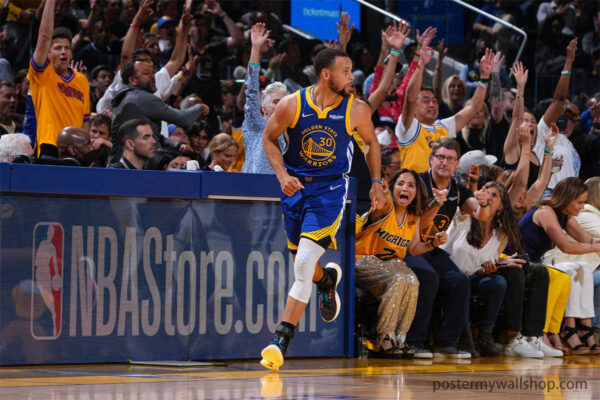 Stephen Curry: A Basketball Wizard with a Deadly Shot