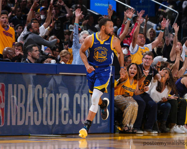 Stephen Curry: A Basketball Wizard with a Deadly Shot