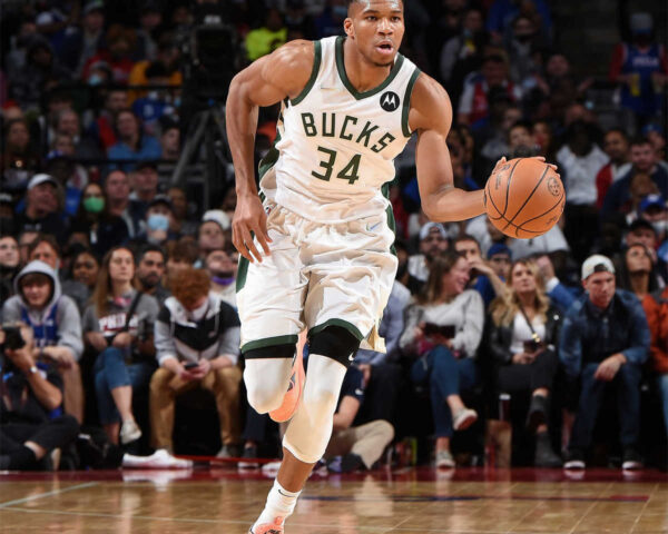 Giannis Antetokounmpo: The Evolution of a Basketball Marvel