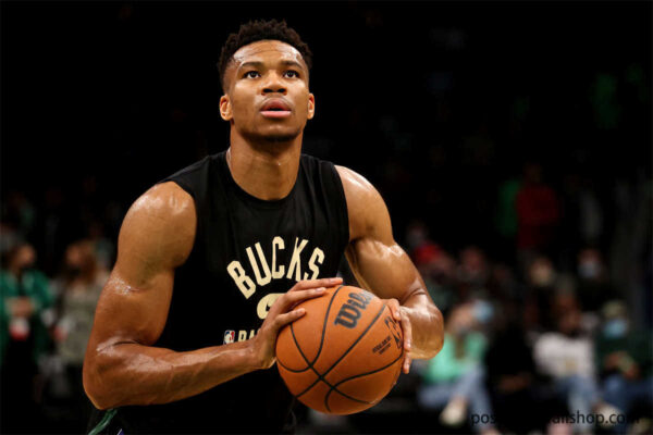 Giannis Antetokounmpo: Mastering the Art of Defense