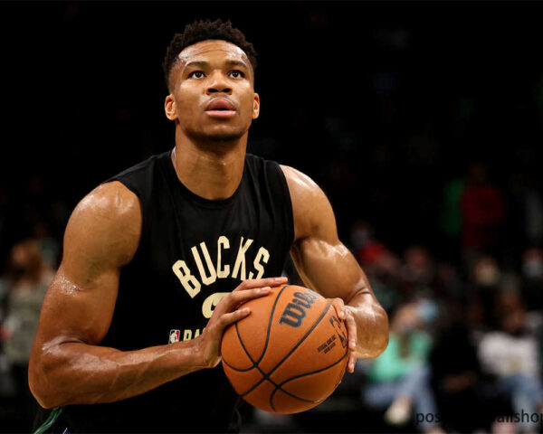 Giannis Antetokounmpo: Mastering the Art of Defense