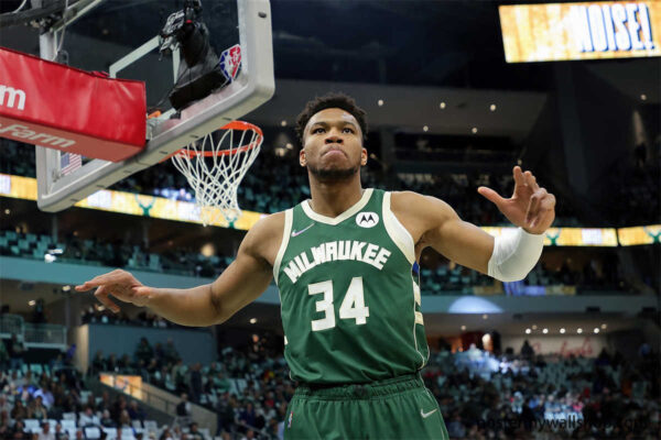 The Versatility of Giannis Antetokounmpo: A Complete Player