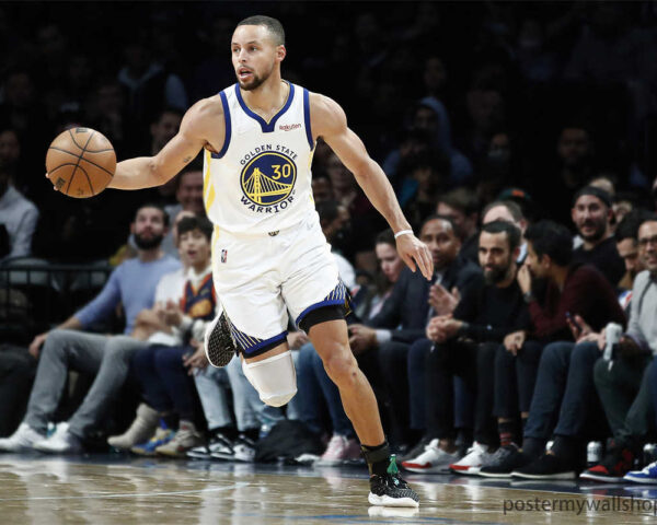 Stephen Curry: The Architect of Record-Breaking Three-Pointers