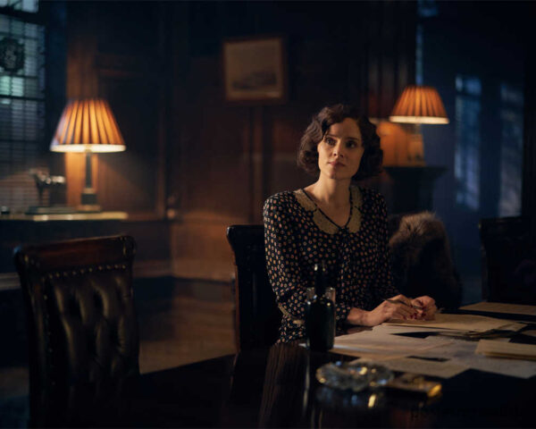 Peaky Blinders: A Cinematic Triumph of Gangland Drama and Intrigue