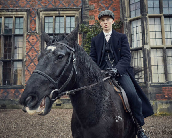Peaky Blinders: A Cinematic Gem of Crime, Drama, and Unforgettable Characters